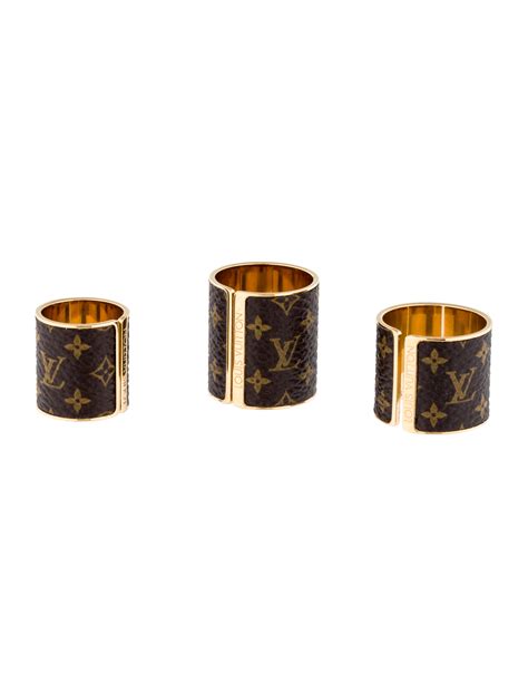 louis vuitton ring size conversion|louis vuitton monogram ring.